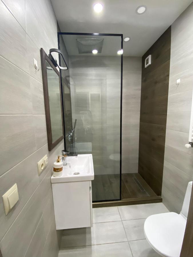 Luxury 4-Bedroom Apartment In The Center Τυφλίδα Εξωτερικό φωτογραφία